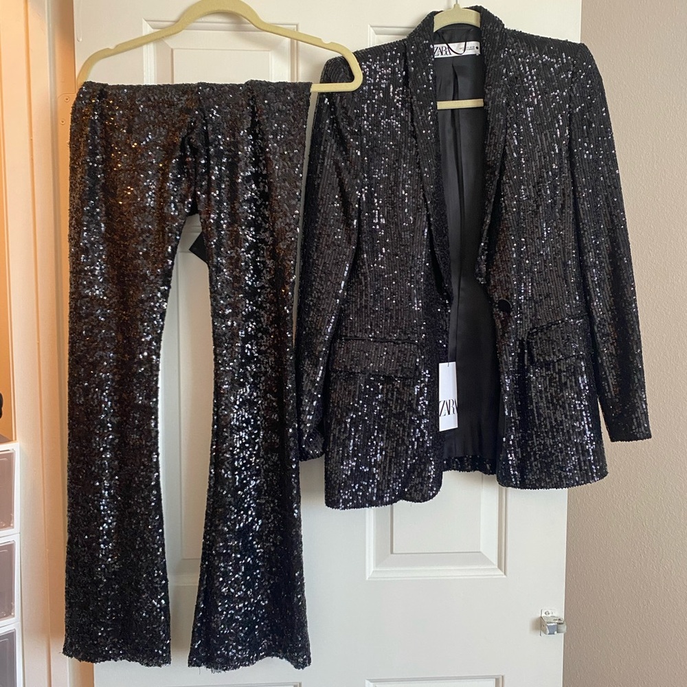 Blazer and pant suit sold separate. Listing is BLAZER